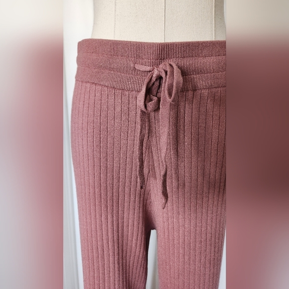 Victoria Secret knit lounge pants - Size Small - Picture 6 of 13